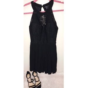 Open back- Lace Little Black Dress!🖤